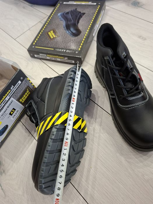 Sprzedam buty robocze