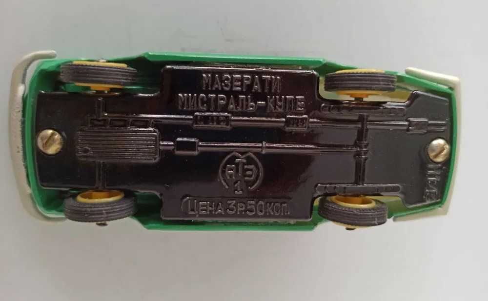 Колекційна модель автомобіля Maseratti mistral coupe. 1:43 CCCР