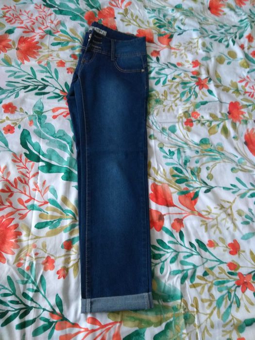 Jeansy damskie rozszerzane  36 + bluzka Carry