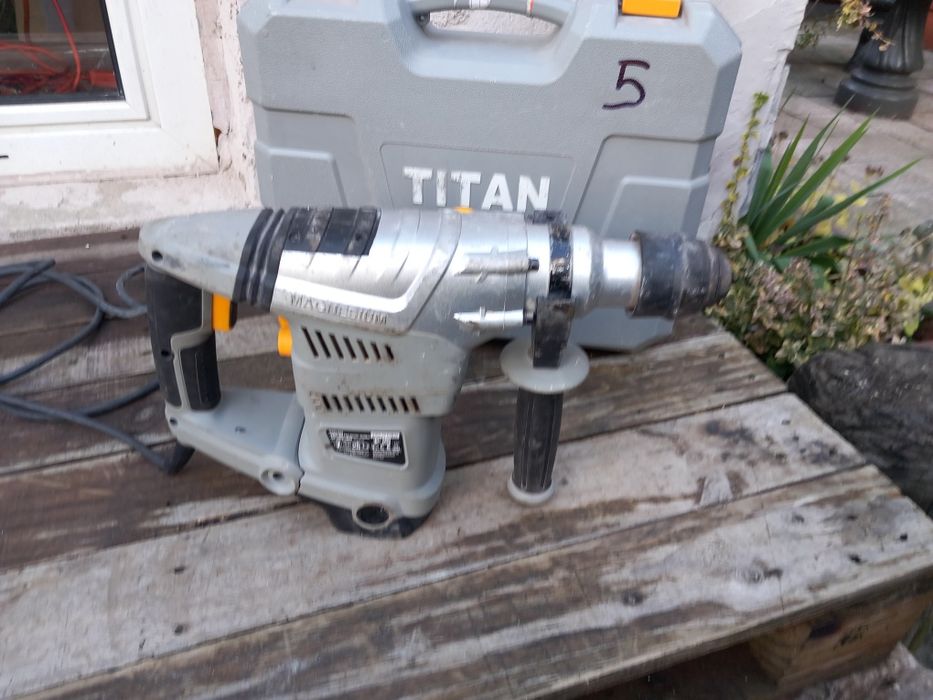 Młotowiertarka Titan 1500W SDS plus