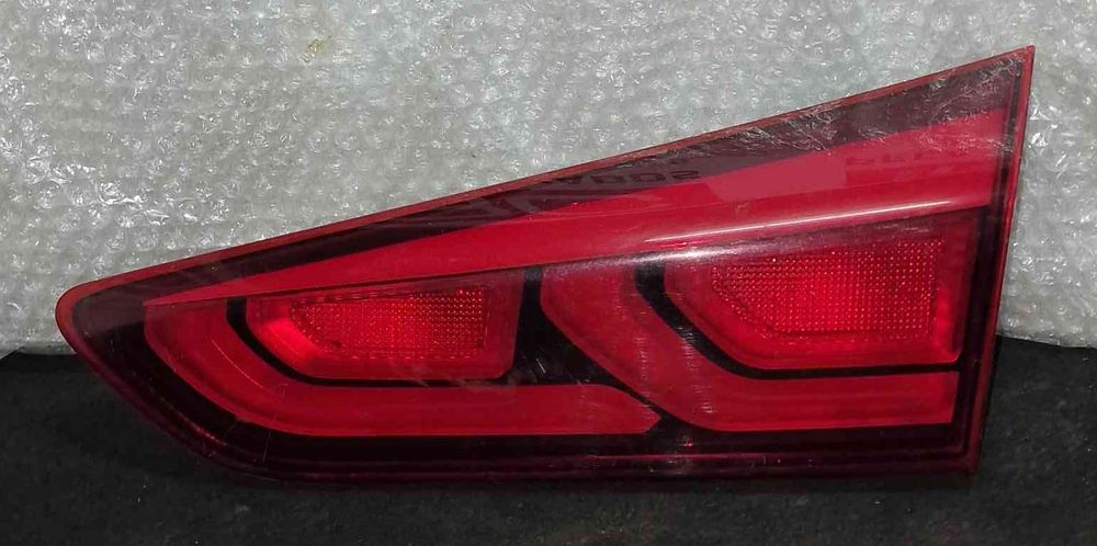 Farolim da Mala Direito 92404C8000 - HYUNDAI i20 II