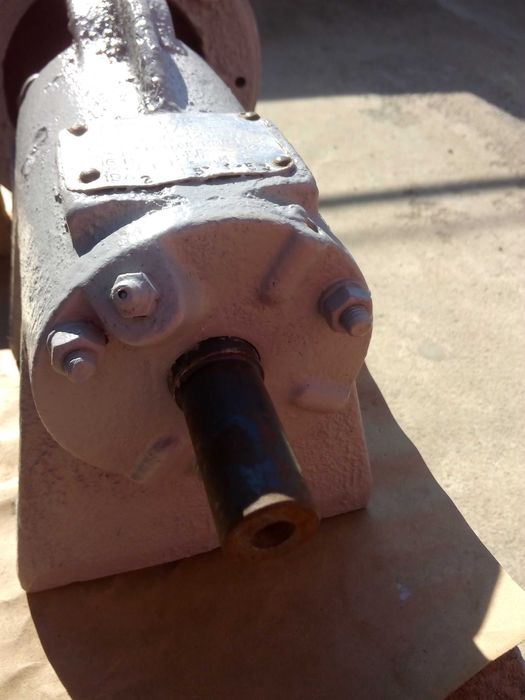 насос б\у  рабочий