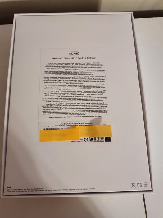 Tablet Apple iPad 10.2, z modem LTE, wi-fi,32 GB jak nowy