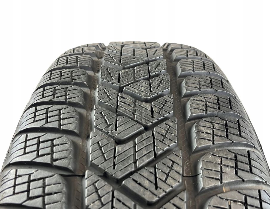 Opony zimowe 215/65r17 Pirelli scorpion winter 215/65/17 2 szt. 2024r rant
