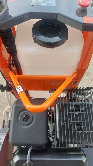 Cortadora de asfalto