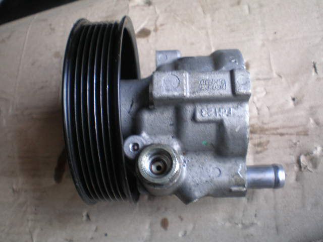 POMPA WSPOMAGANIA 2,0 DCI RENAULT LAGUNA III