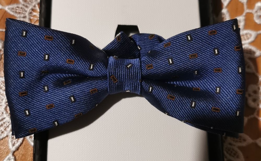 Muszka do garnituru. Rozmiar uniwersalny granat.