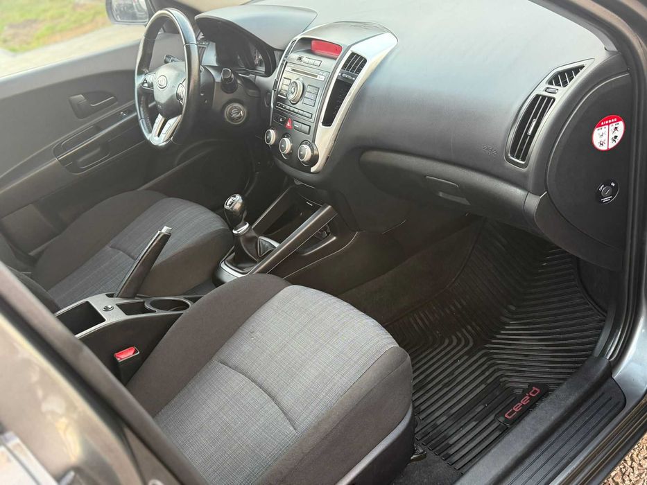 Kia ceed polift nowszy model 1.4benzyna z niemiec opłacona