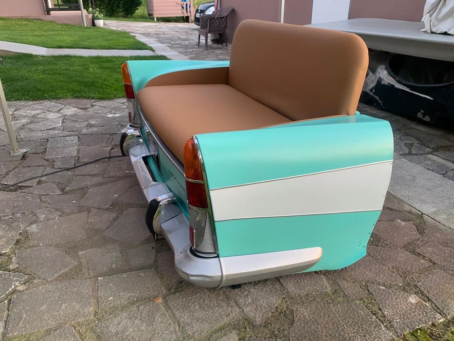 Sofá Americano. Sistema de som e luz