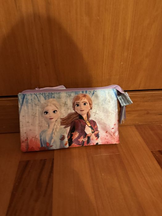 Conjunto escolar Frozen