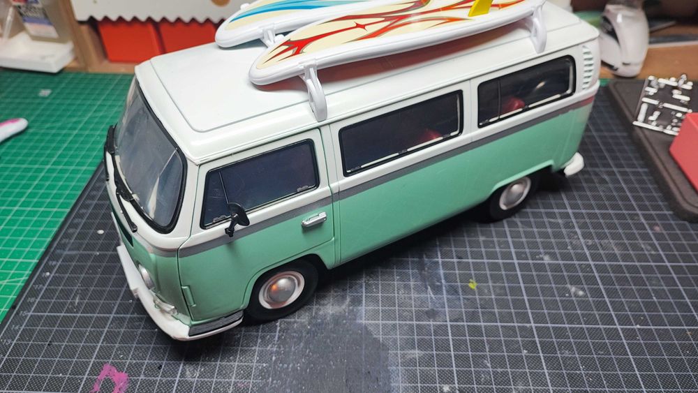 Retro Miniatura VW T2 Dickie Escala 1/14