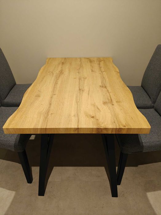 Mesa de cozinha moderna