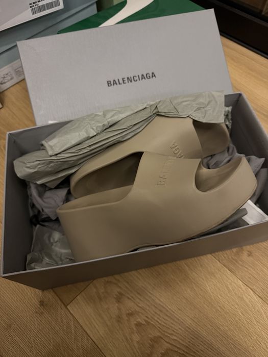 Balenciaga взуття