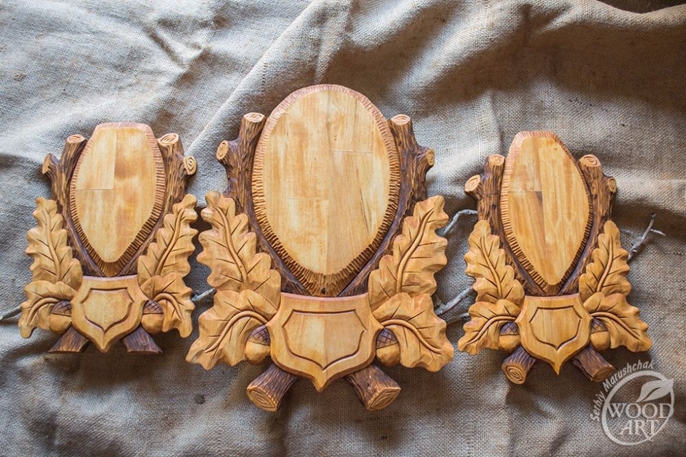 Медальон під мисливський трофей "Дуб" / Medallion during a hunting tro