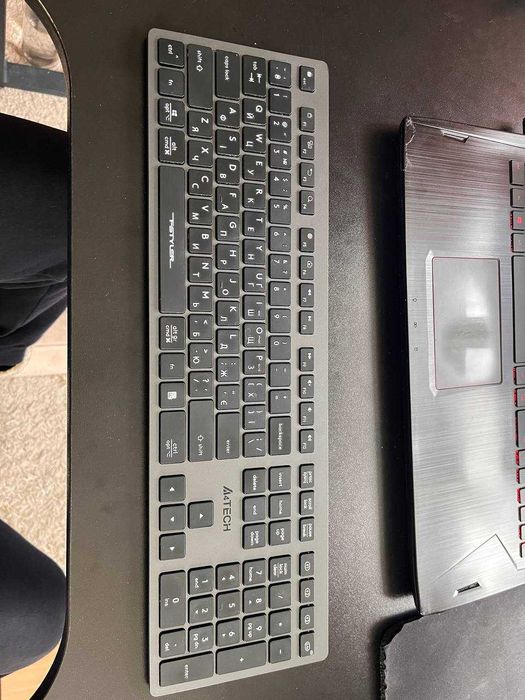 A4Tech FBX50C, Бездротова клавіатура (Радіо / Bluetooth, Зарядка по Type-C, ножничного типу)