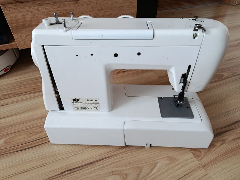 Maszyna do szycia FIF NM 900