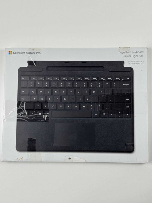 Чохол-клавіатура Microsoft Surface Pro Signature Keyboard QWERTZ Black (з тачпадом, німецька розкладка)