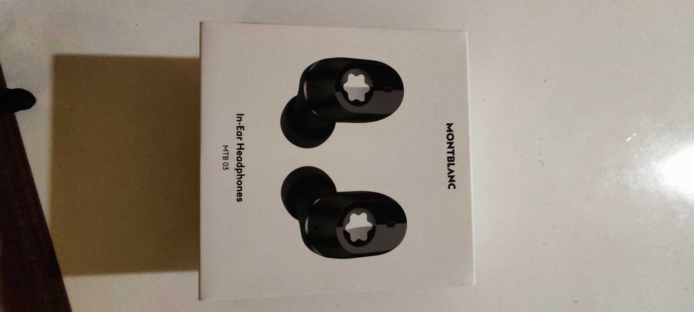 Montblanc MTB 03 Headphones