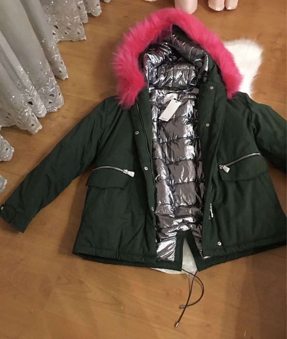 Kispo Verde com Capuz com Gola em Pelo da Mango