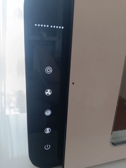 Sprzedam wyparzacz naswietlacz UV do akcesorii niemowlęcych