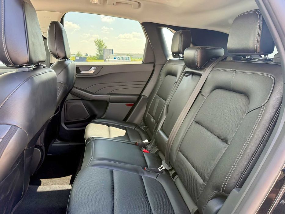 Ford Escape Titanium      2022
