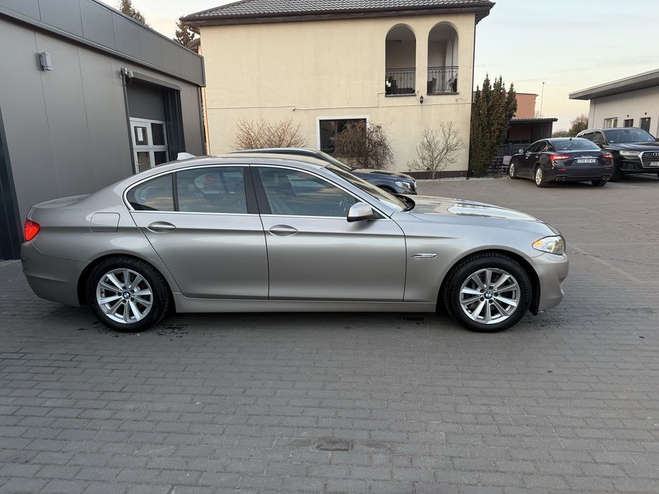 Bmw 530d 3.0 D  204 KM 2011