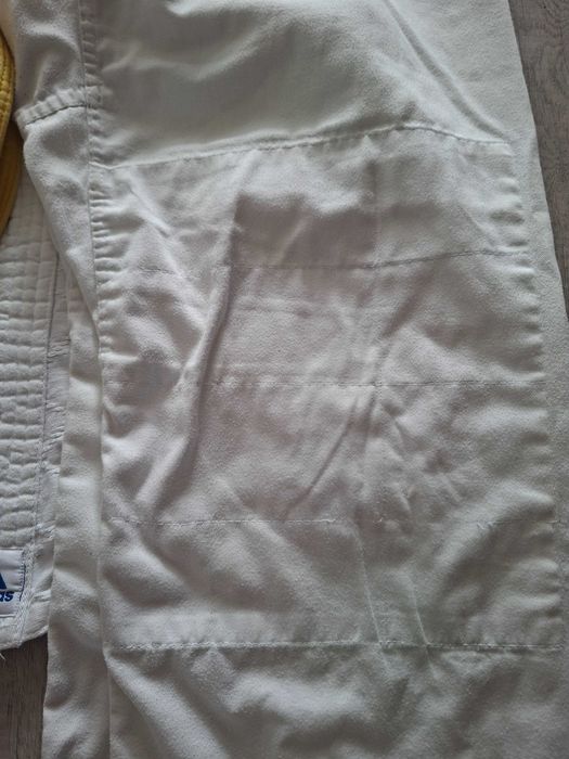 judoga biała treningowa adidas 150