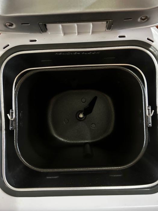 Máquina elétrica de fazer pão