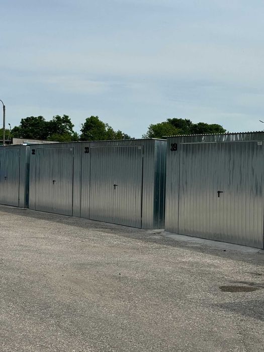 Wynajme garaż 5x3m dzielnica Północ,przy M1 - Częstochowa Dmowskiego 1