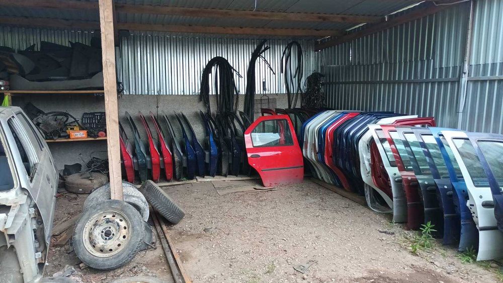 двери перед. (Седан) Mcv Dacia Logan 05-08 (Дачя Логан)