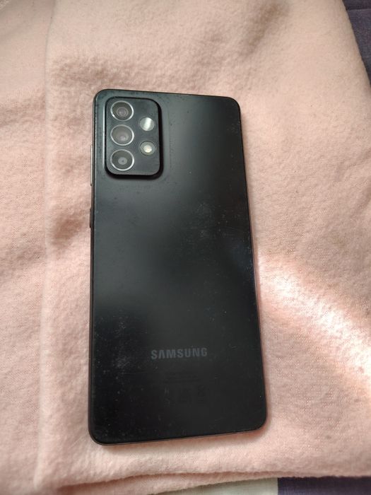 Смартфон Samsung A52