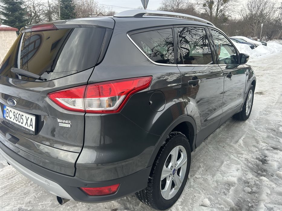 Автомобіль Ford Kuga