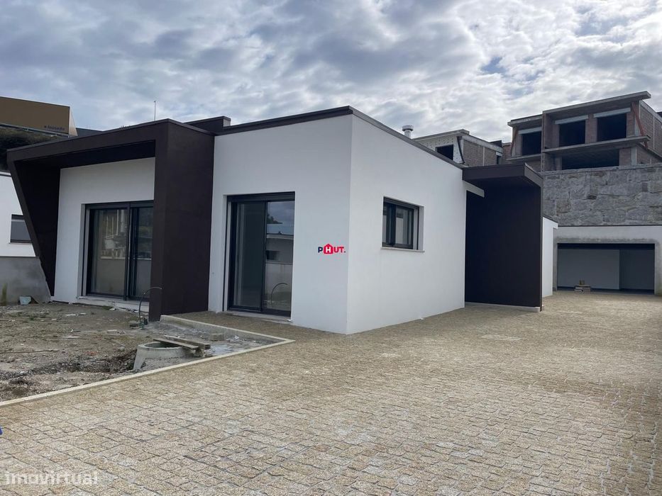 T3 Detached House - Lousada