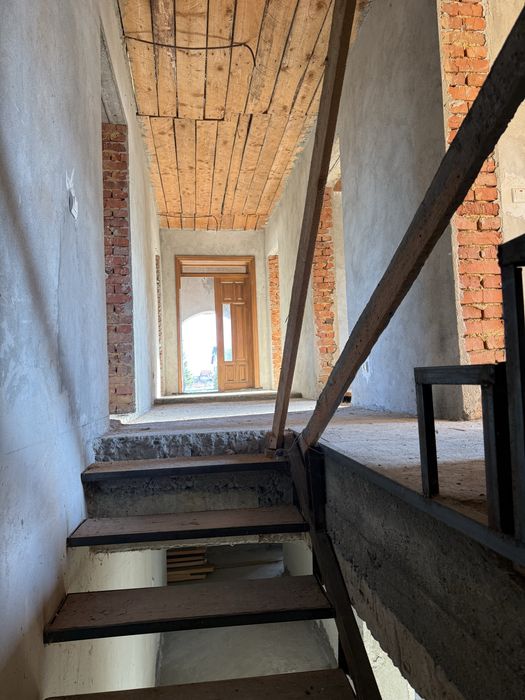 Продаж будинку с. Лоєва Надвірнянський р-н