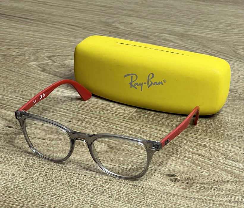 Продам СТИЛЬНІ окуляри для дітей та підлітків RAY-BAN RB 1601