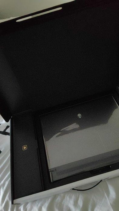 Vendo Alienware M8 R2 (Novo)