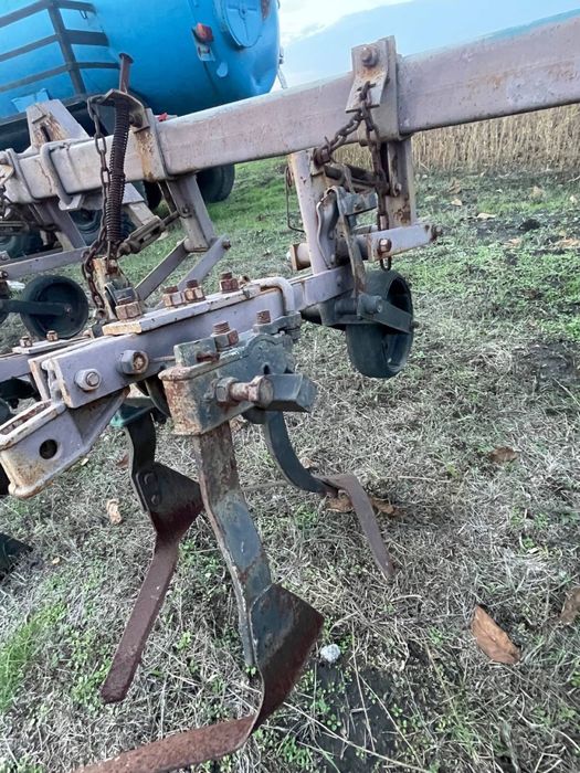 Продам культіватор прополочний