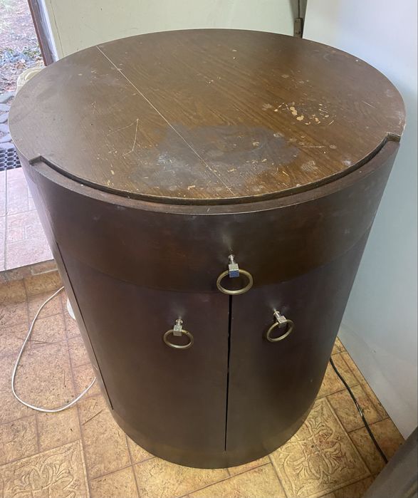 Okrągła  szafka pomocnicza barek w stylu art déco