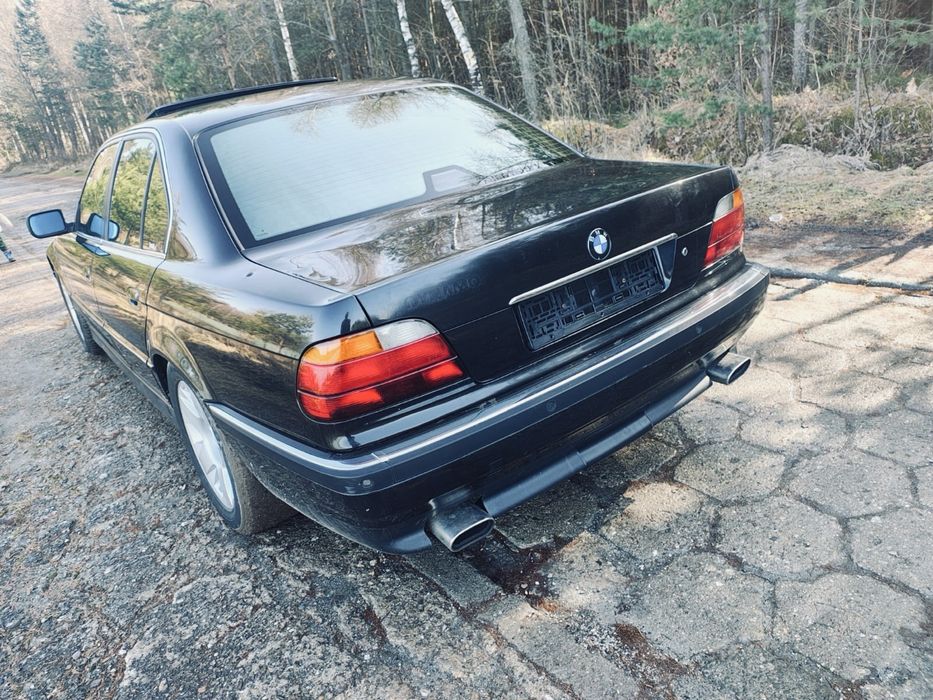 BMW 7 e38 3.0  V8