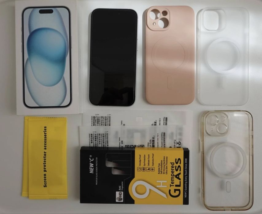 iPhone 15 128GB - como novo e na garantia!