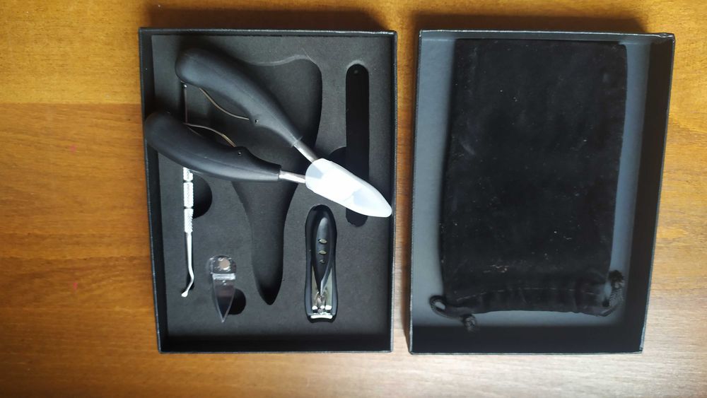 Zestaw do manicure nieużywany