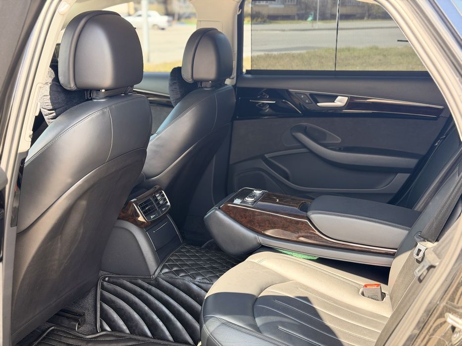 Audi a8 3.0 tdi 2017 рік