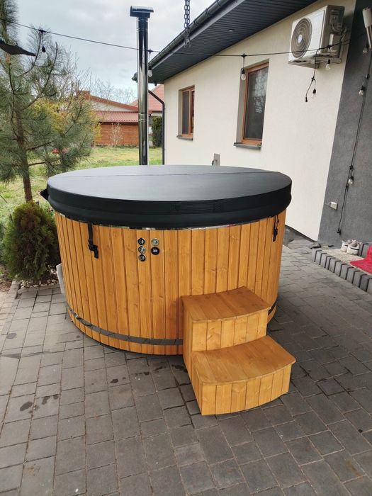 Balia ogrodowa z hydromasażem