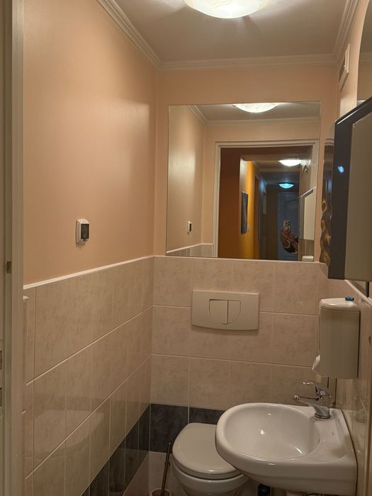 Wynajmę lokal/pomieszczenia  pod usługi