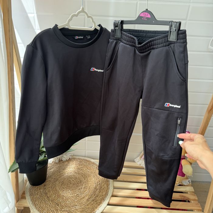 Спортивний костюм Berghaus  для хлопчика 104/110