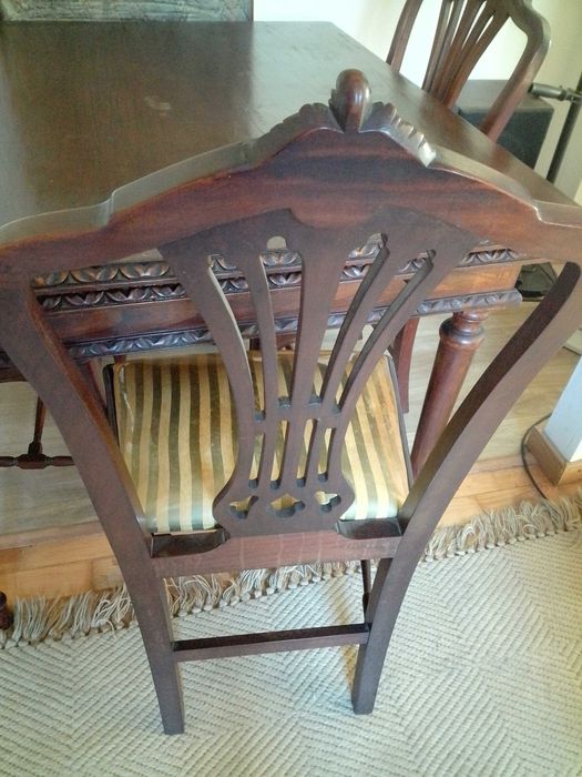 Cadeiras de estilo em madeira, de mesa jantar, origem anos 60