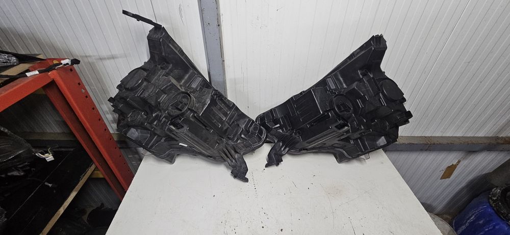 Casal farois Citroen C4 Berlina