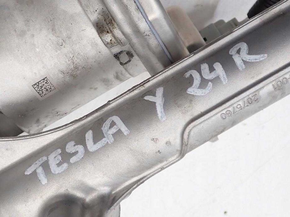 Tesla Model Y - рульова рейка рест дорест розборка