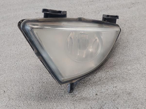 Farol nevoeiro frente esquerdo FORD Fiesta V Van