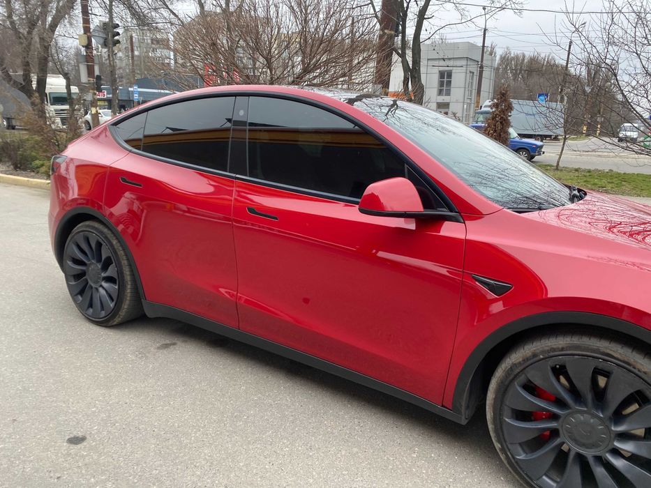 Tesla Y Performance 2021